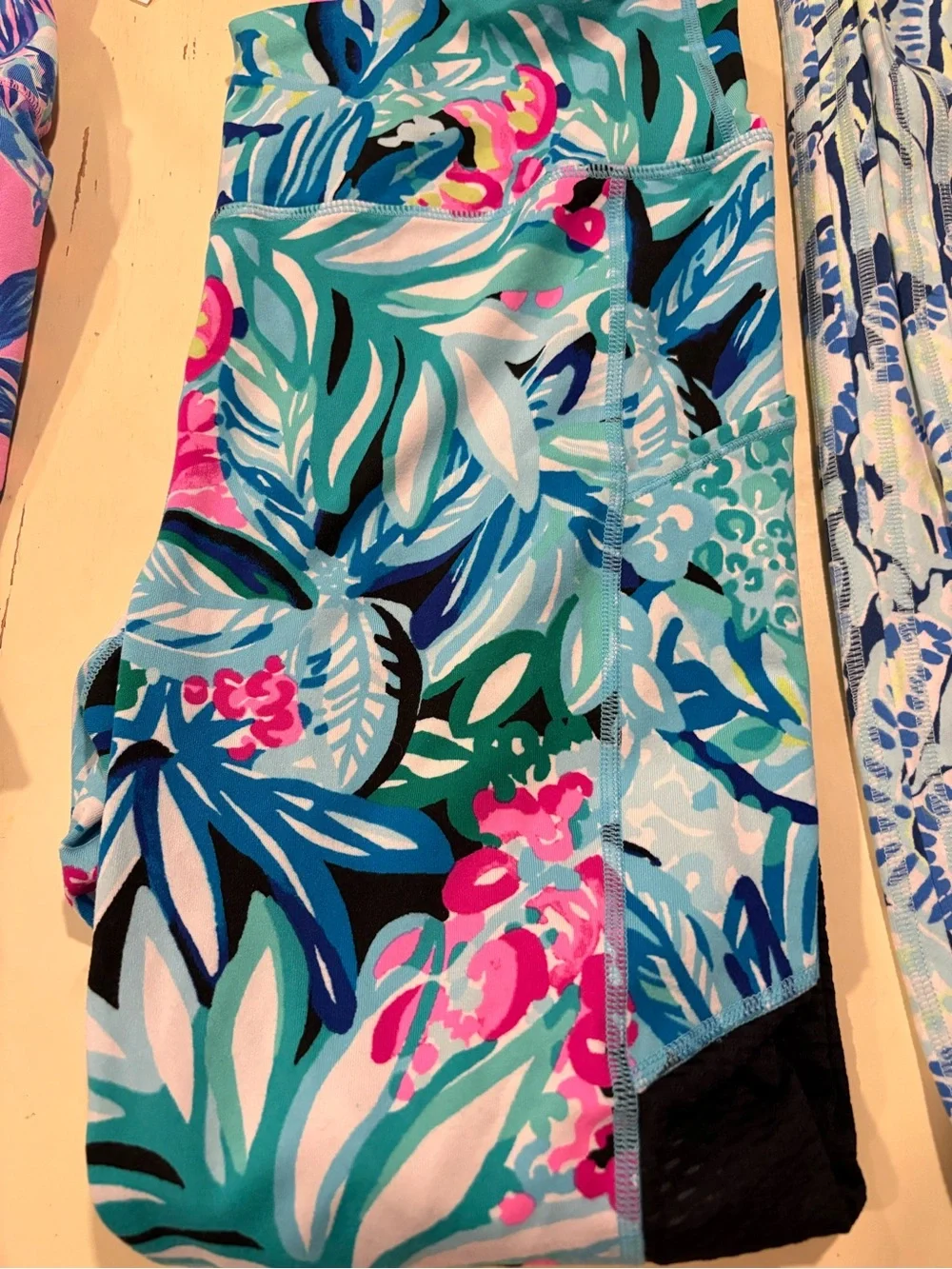 Lilly Pulitzer EUC leggings bundle Large - Picture 3 of 5